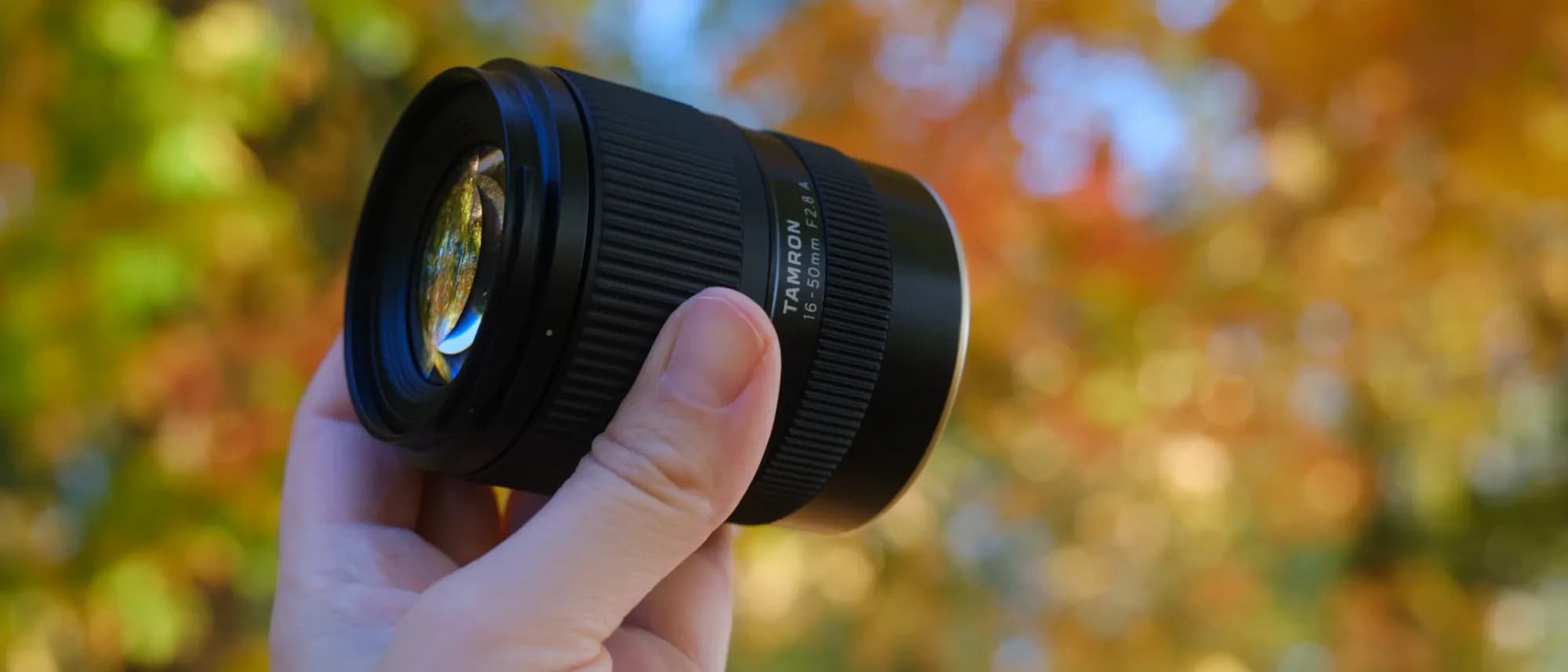 Tamron 16–50mm F2.8 A: светосильный зум для APS-C, его возможности и компромиссы