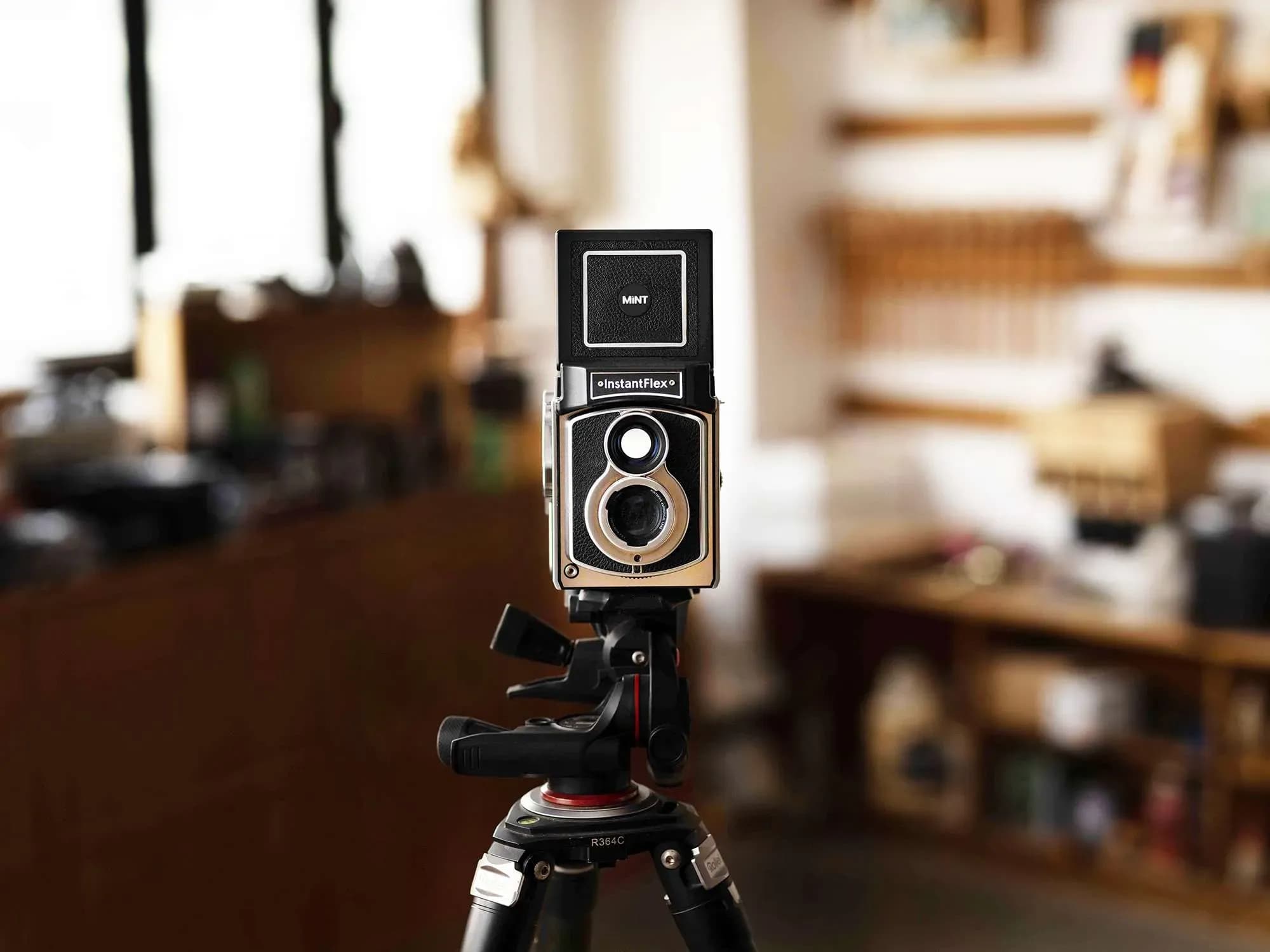 Mint Instantflex TL70 Plus: Революция в мире пленочной фотографии